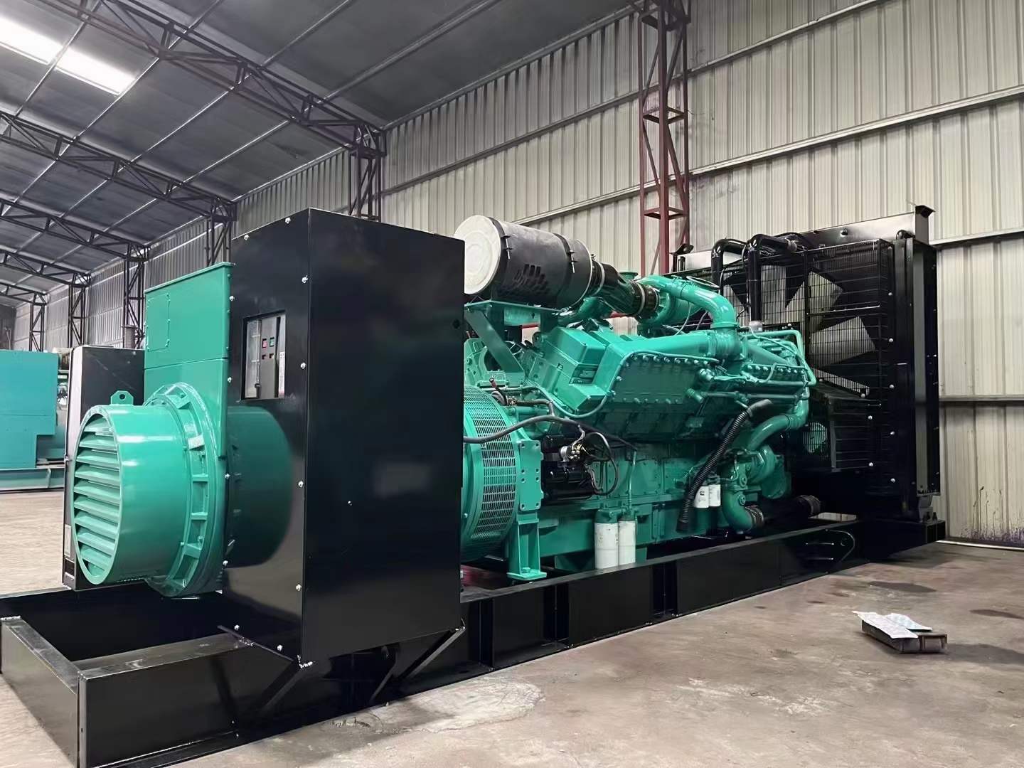 淇县如何降低 800kW 柴油发电机输出电流的波动？